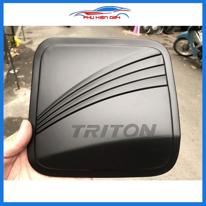 Ốp nắp bình xăng Triton 2019-2020-2021-2022 nhựa đen chống trầy trang trí ô tô