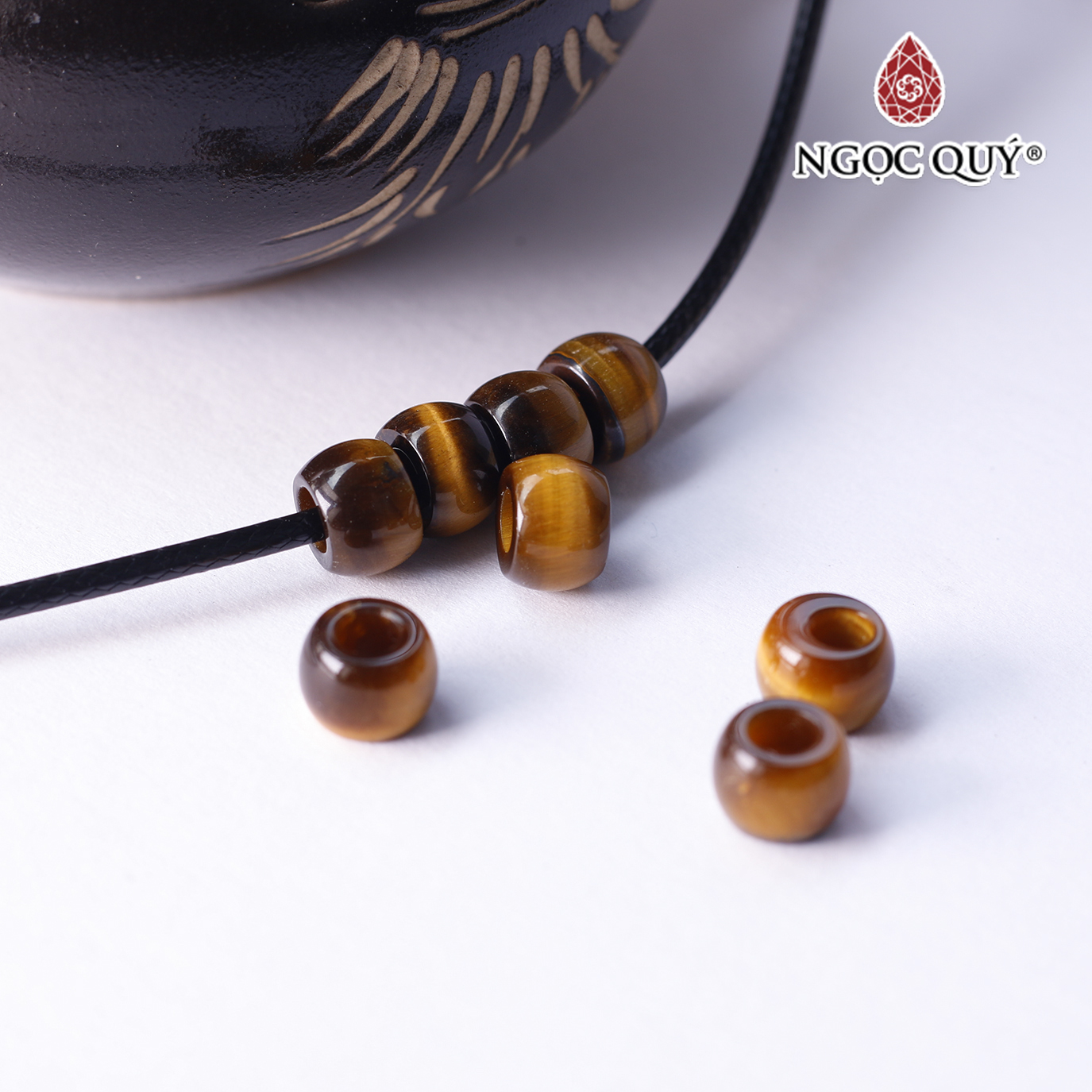 Charm đá hình lu thống đá mắt hổ vàng nâu 8x6mm mệnh thổ,kim - Ngọc Quý Gemstones