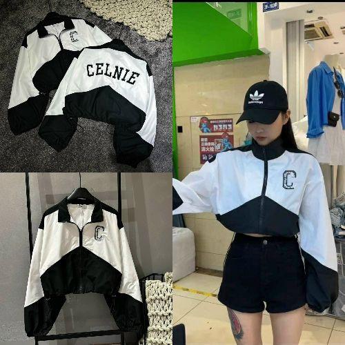 Hình ảnh Áo khoác dù 2 lớp logo in chữ C kiểu dáng croptop phối màu cực đẹp