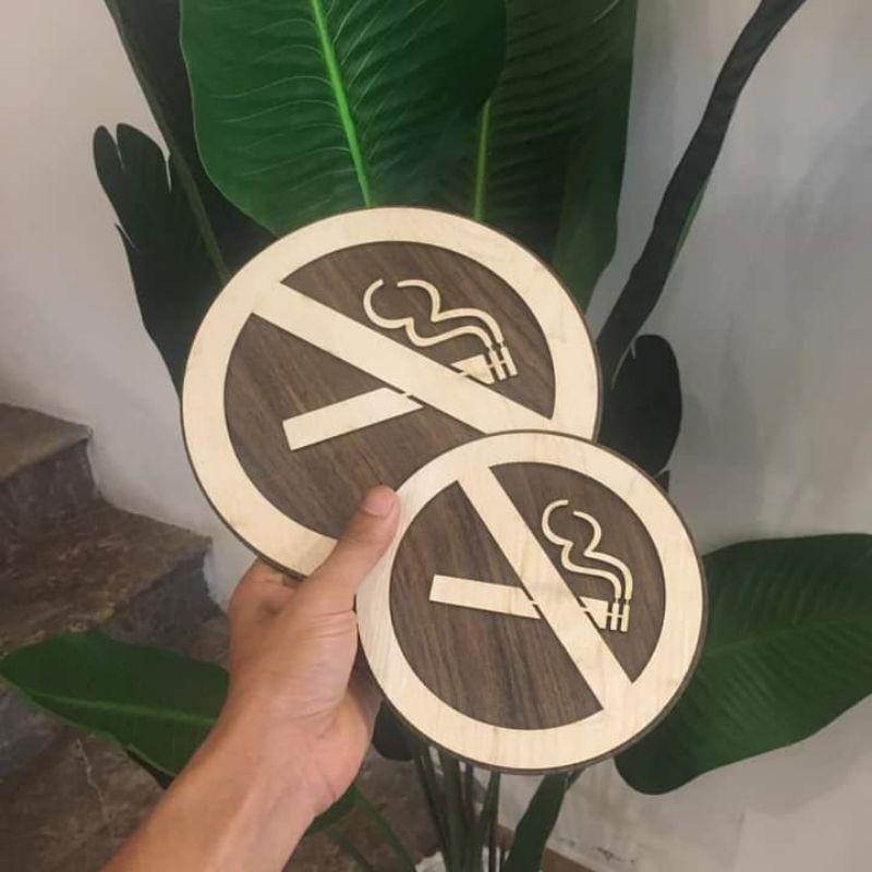 Bảng gỗ cấm hút thuốc