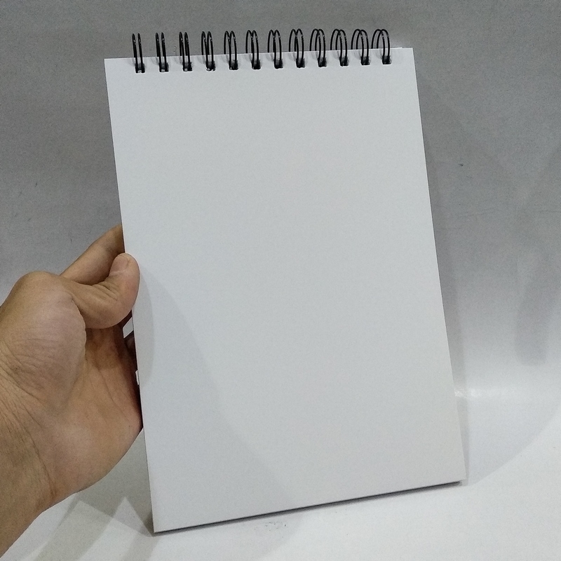 Sổ Vẽ Lò Xo Sketchbook Alphabet Size S 80 Trang (Mẫu bìa chữ ngẫu nhiên)