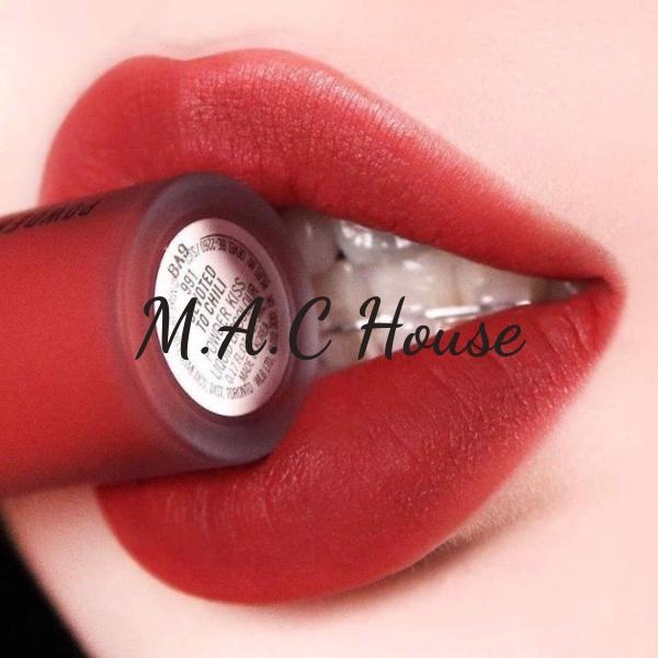Son Kem MAC 991 Powder Kiss Liquid Lipcolour – Devoted To Chili (Đỏ Gạch)