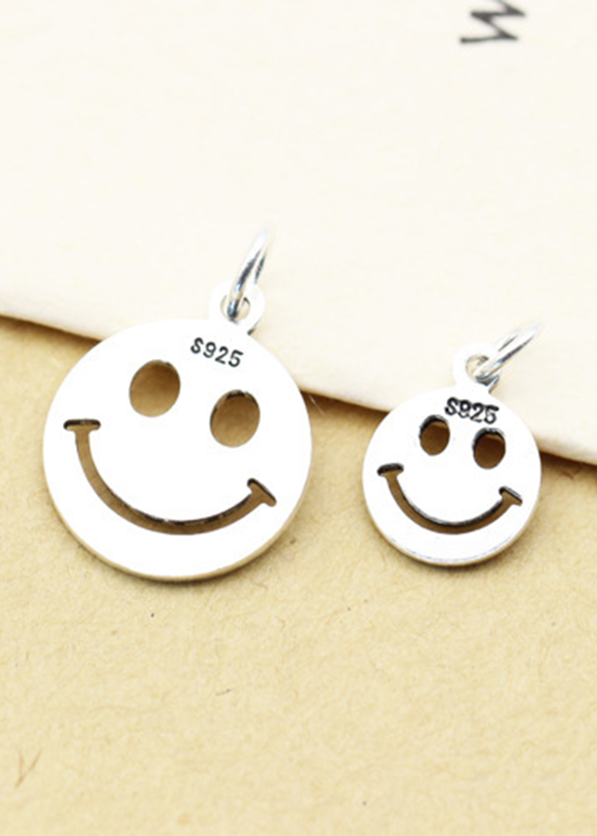 Combo 2 charm bạc hình mặt cười treo - Ngọc Quý Gemstones