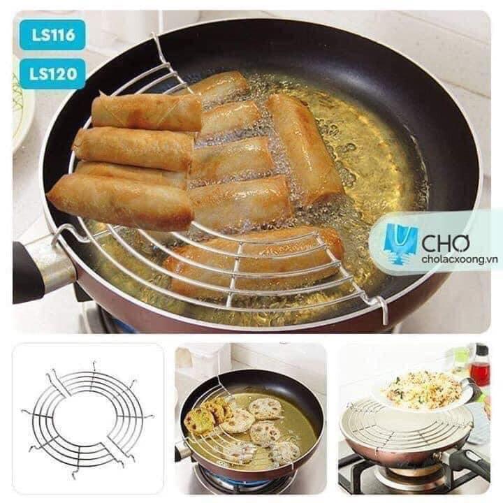 ️ GIA DỤNG ️ Vỉ Gác Chảo Chiên Đồ Ăn Bằng Inox Thông Minh 28cm