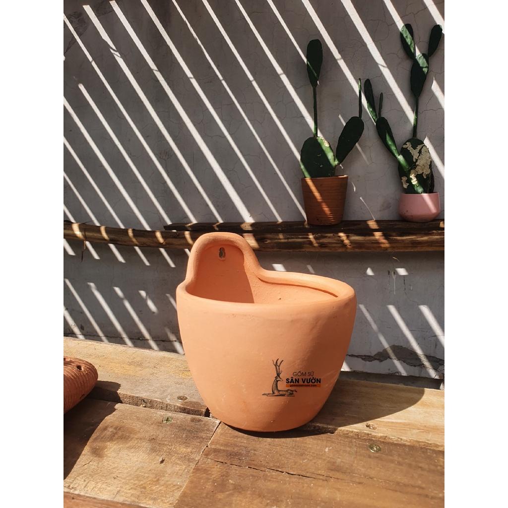 Chậu treo trồng cây gốm đất nung HÌNH TRỨNG CÓ GỜ 13x10cm
