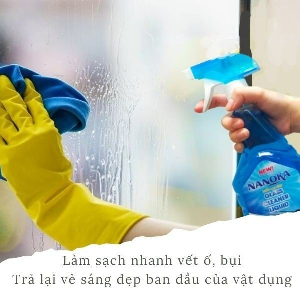 Nước lau kính Nanoka 500ml Siêu sạch, hạn chế bám bụi, không để lại vết sọc trên kính