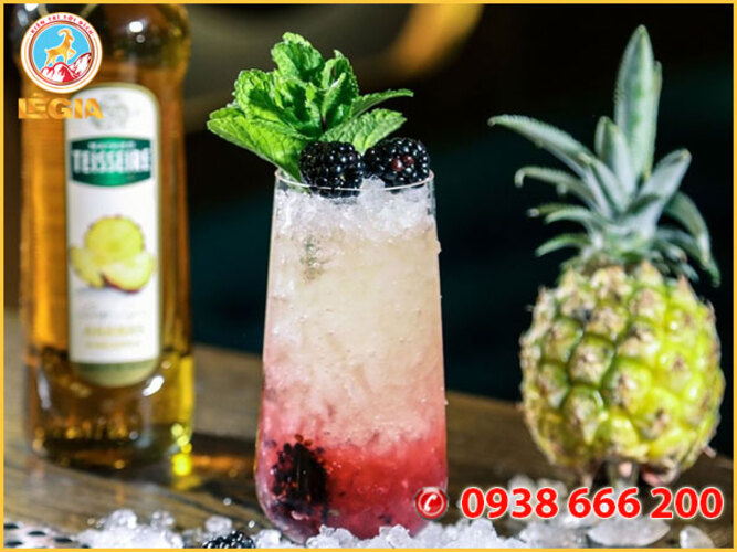 Siro TEISSEIRE Thơm 700ml (PINEAPPLE SYRUP)