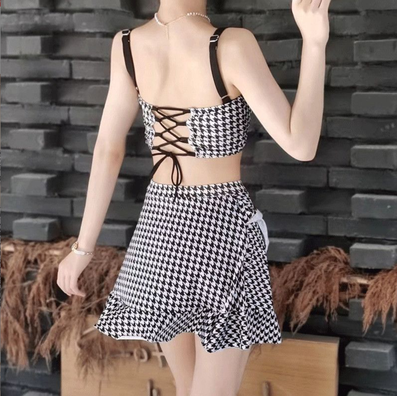 Bộ đồ bơi bikini nữ hai mảnh kín đáo đi tắm biển giấu bụng, tôn dáng hack chân dài kẻ caro - B.48