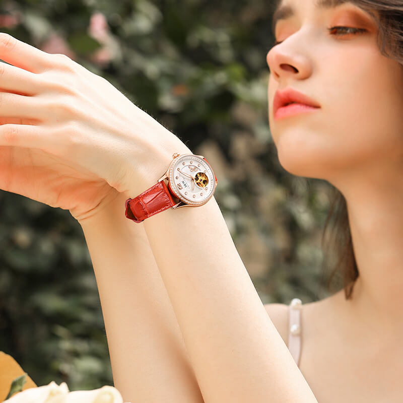 Đồng hồ nữ chính hãng IW CARNIVAL IW573G-1Kính sapphire ,chống xước ,Chống nước 30m ,Bảo hành 24 tháng,Máy cơ ,dây da cao cấp, thiết kế đơn giản dễ đeo