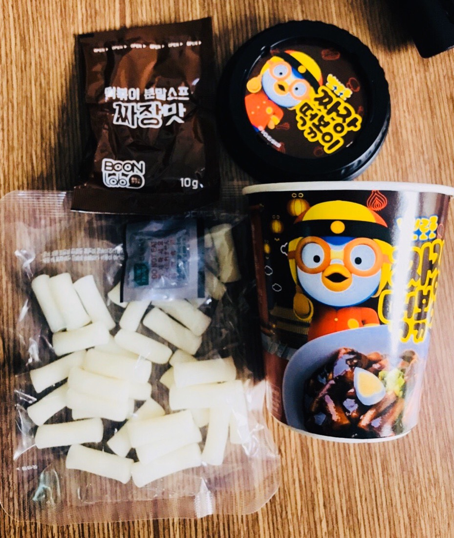 Bánh gạo Sốt tương đen Pororo 110gr-Tteok-Bokki NOGGA
