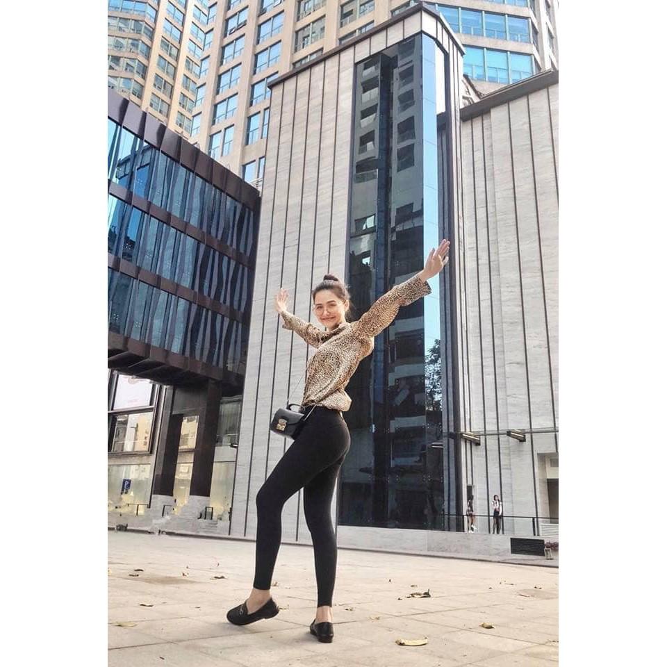 Áo sơ mi lụa họa tiết báo new tag có sẵn