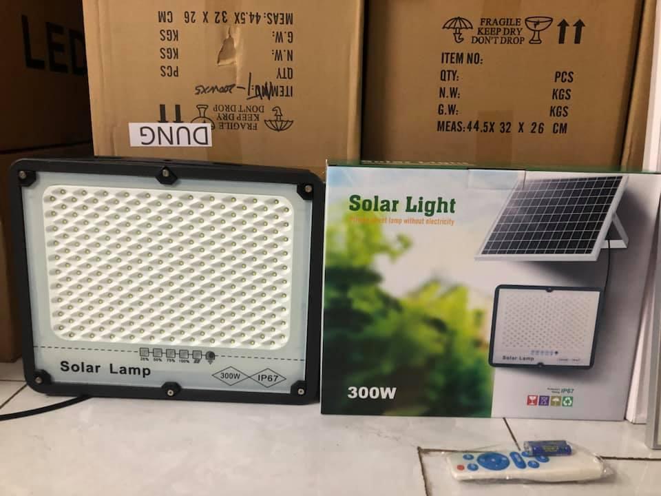 Đèn Năng Lượng Mặt Trời Solar Lamp 300W- Đèn Chống Lóa 300W | Sản phẩm sử dụng 100% năng lượng mặt trời, có điều khiển