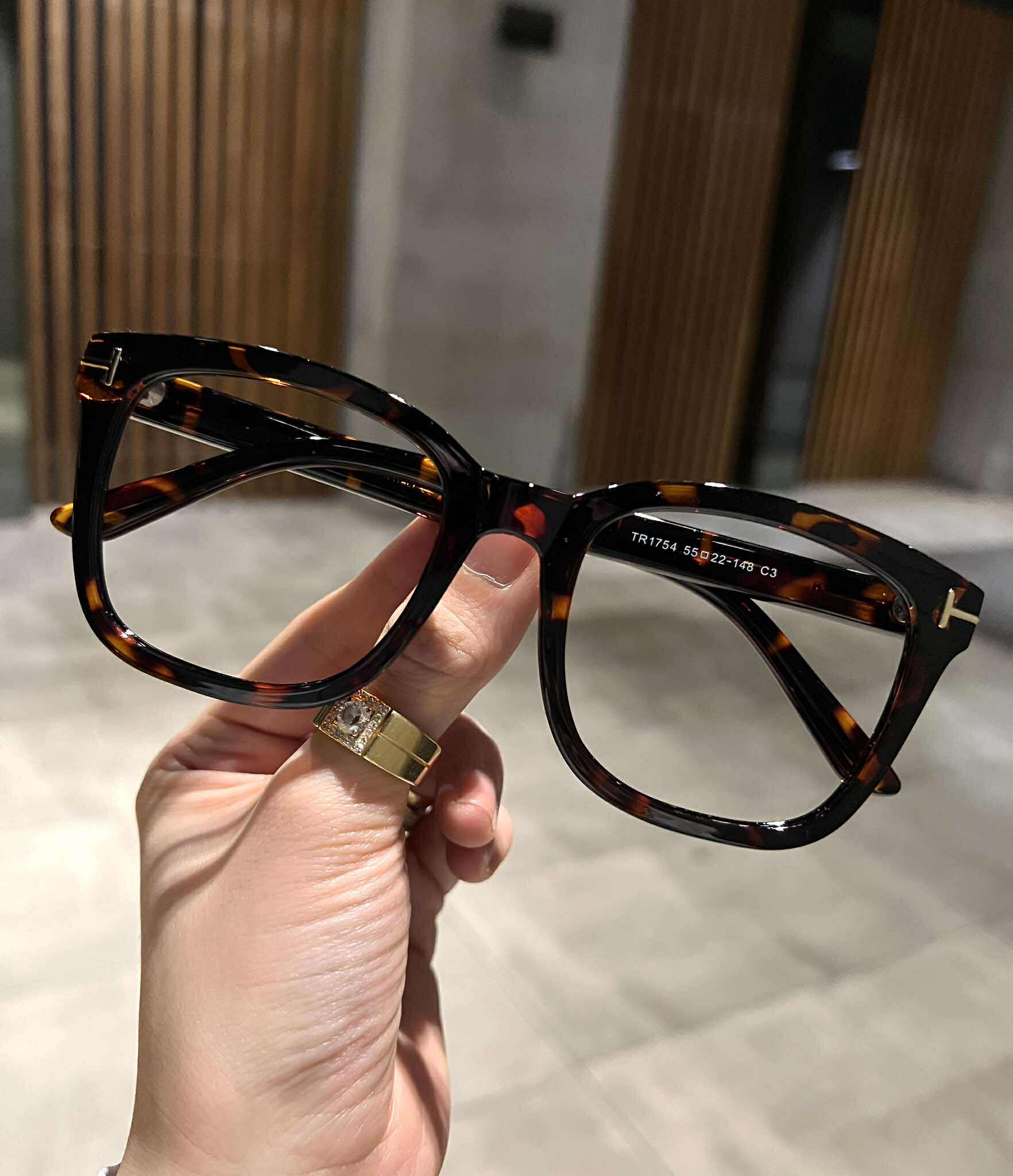 Kính mắt unisex Mắt vuông to Oversize gọng nhựa Aetate cao cấp
