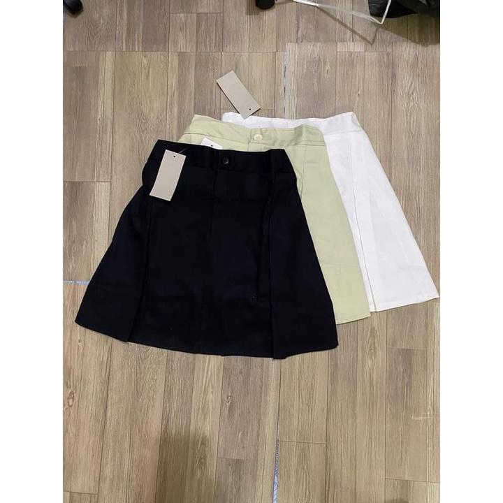 Chân váy dáng xoè có quần trong