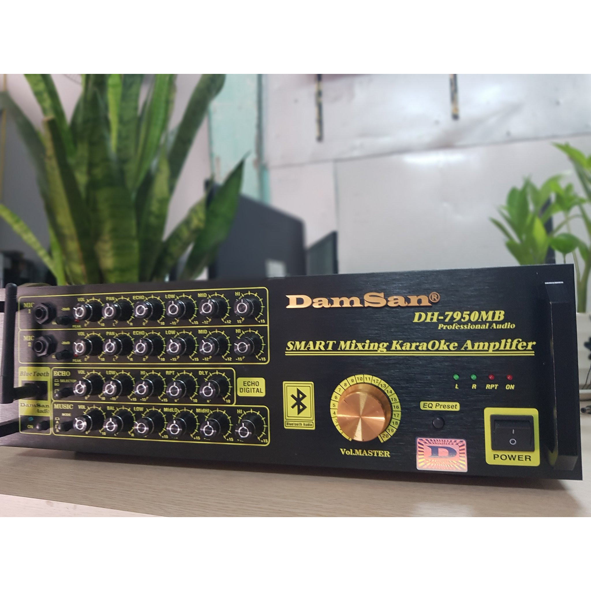 Amply Karaoke DAMSAN DH-7950MB Công suất 240W/CH tích hợp Bluetooth -HÀNG CHÍNH HÃNG bảo hành 2 năm