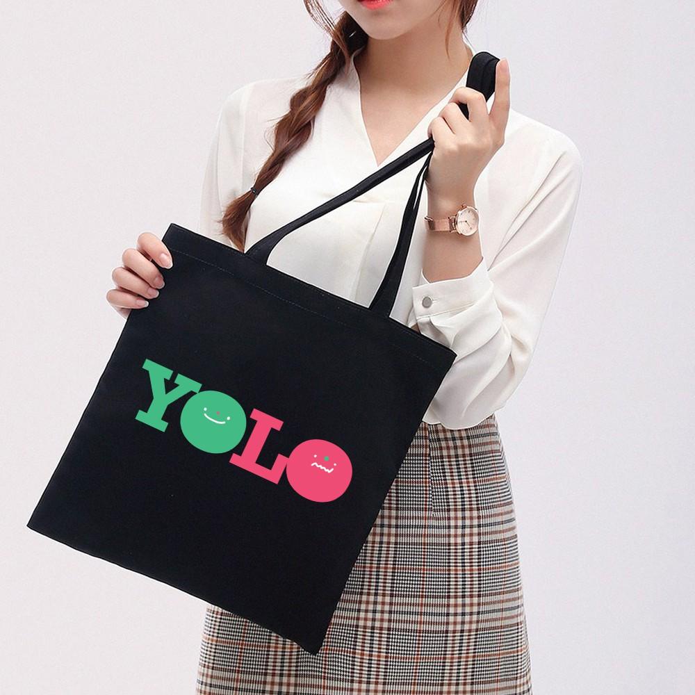 Túi Tote Vải Canvas Ginko kiểu basic có dây kéo khóa miệng túi( có túi con bên trong) đựng vừa laptop 14 inch và nhiều đồ dùng khác Phong Cách ulzzang Hàn Quốc In Hình Yolo B44