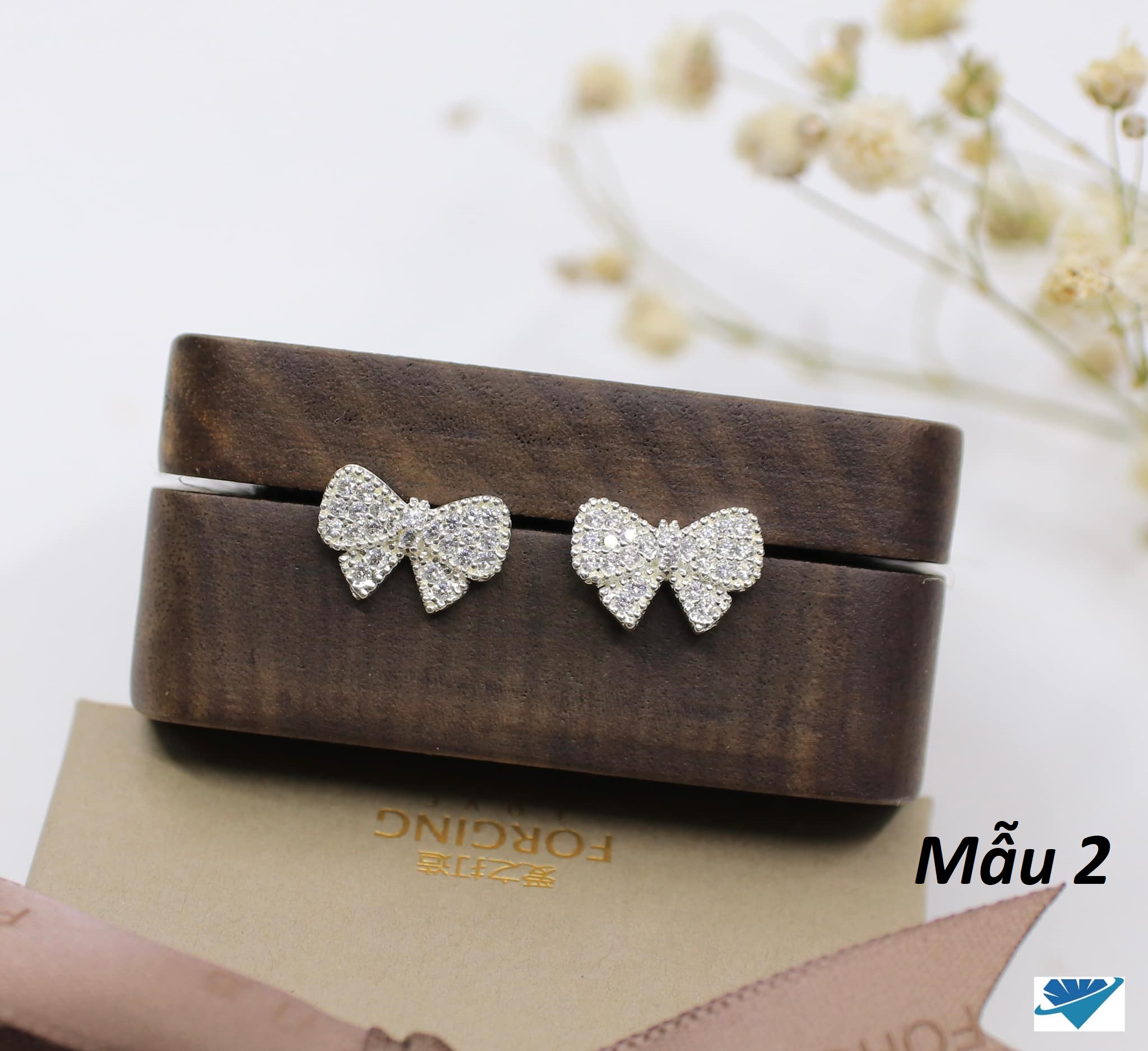 Bông tai khuyên nụ chất liệu bạc ta hình nơ MS62d