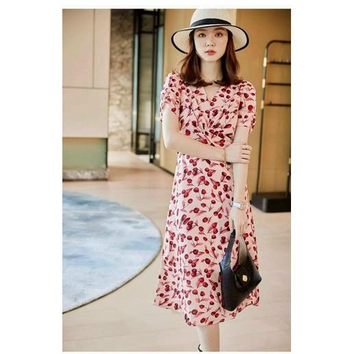 HÀNG NHẬP - ĐẦM LỤA HỌA TIẾT CHERRY XINH XẮN