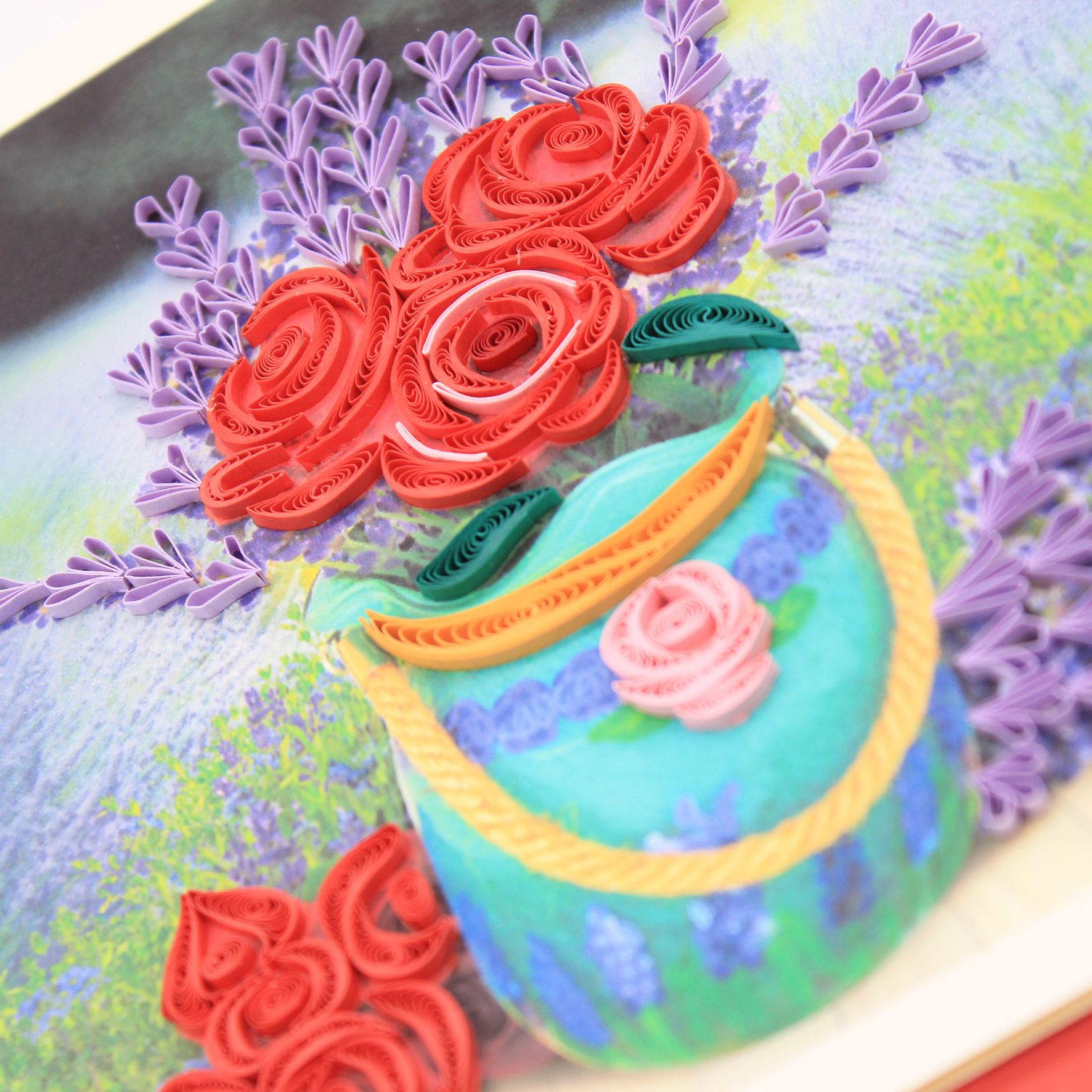 Thiệp Handmade - Thiệp Bình hoa hồng nghệ thuật giấy xoắn (Quilling Card) - Tặng Kèm Khung Giấy Để Bàn - Thiệp chúc mừng sinh nhật, kỷ niệm, tình yêu, cảm ơn...