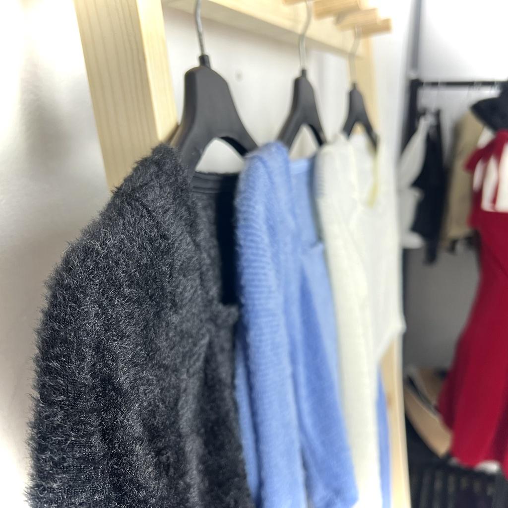 Áo Croptop Tay Dài Ôm Body Cổ Tròn Và Cổ Vuông Chất Liệu Lông Mềm Quyến Rũ - AO089
