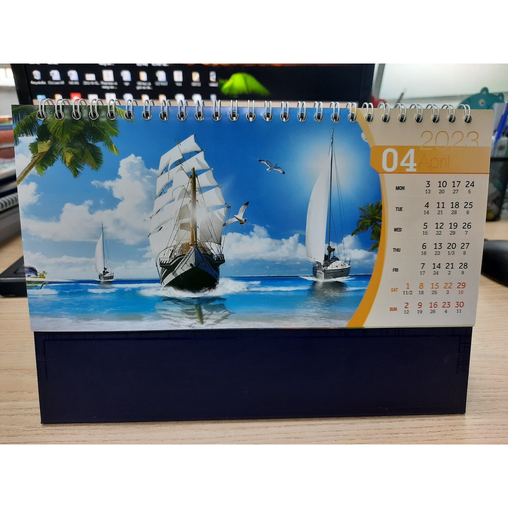 Lịch bàn lò xo 13 tờ 2023 - thuận bườm xuôi gió - có kèm túi