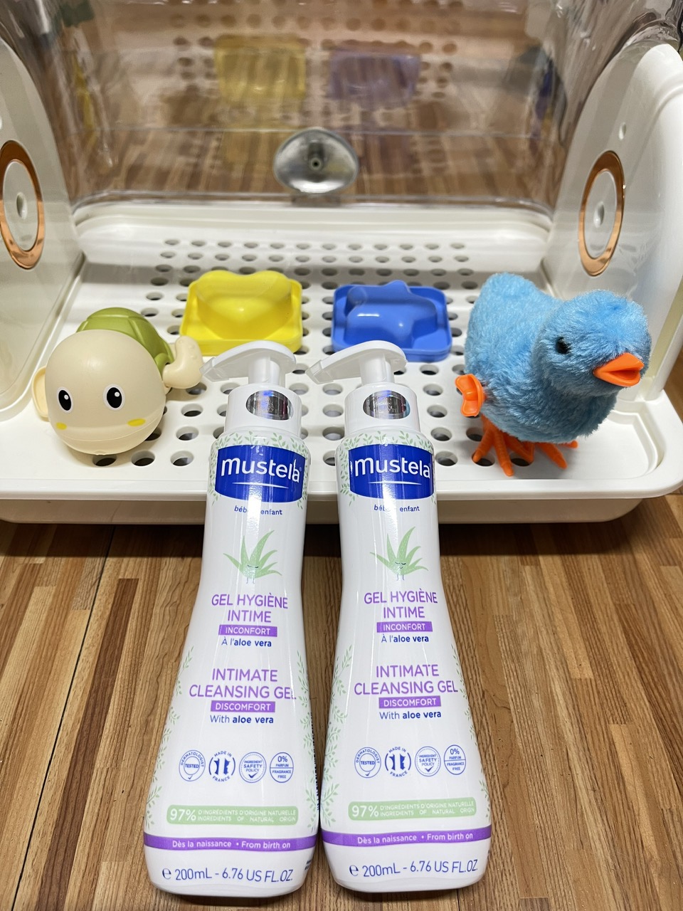 Gel Vệ Sinh Phụ Khoa Cho Trẻ Sơ Sinh Em bé & Mẹ Mustela 200ml