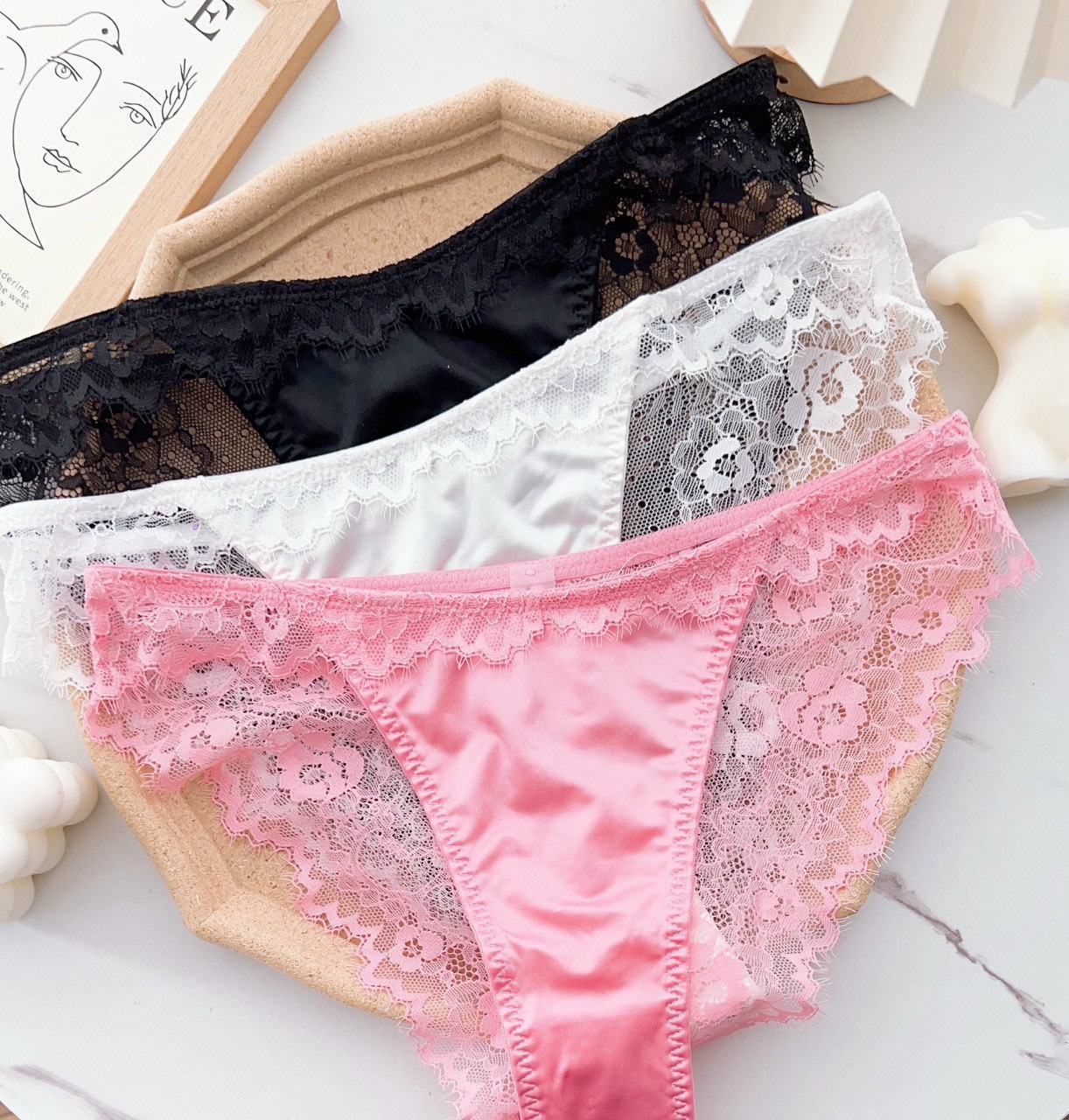Bộ Đồ Lót Thoải Mái - B.Lingerie