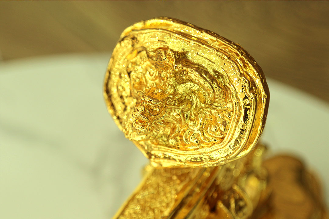 Quà tết cho doanh nghiệp - Mô hình gậy như ý mạ vàng 24k cao cấp