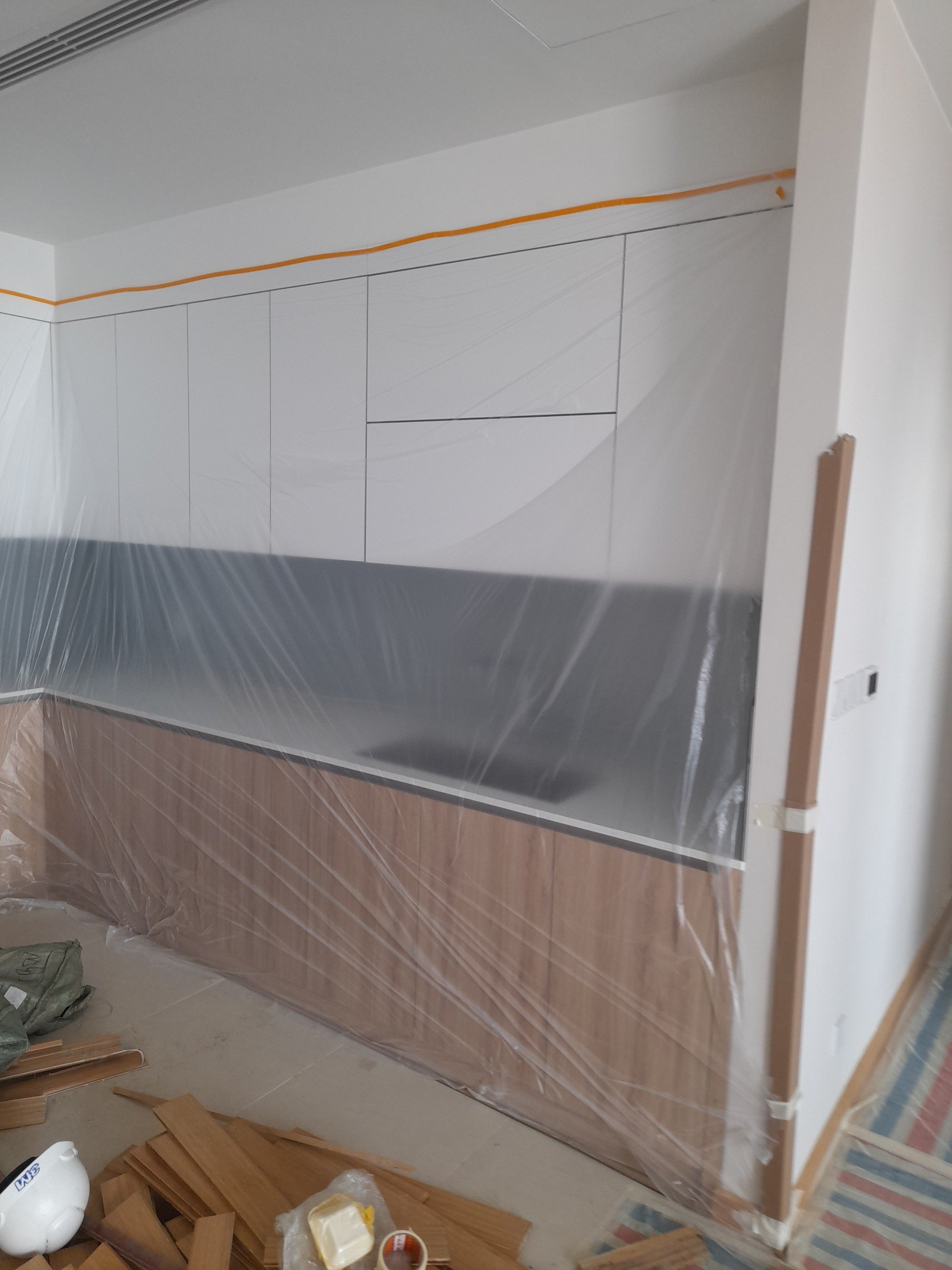 Nilon che bụi khổ lớn rộng 3.0m dài 10m, che phủ, ngăn bụi che bụi nội thất đa năng, che sơn giữ nguyên mới nội thất, có 1 đầu dán dính cố định