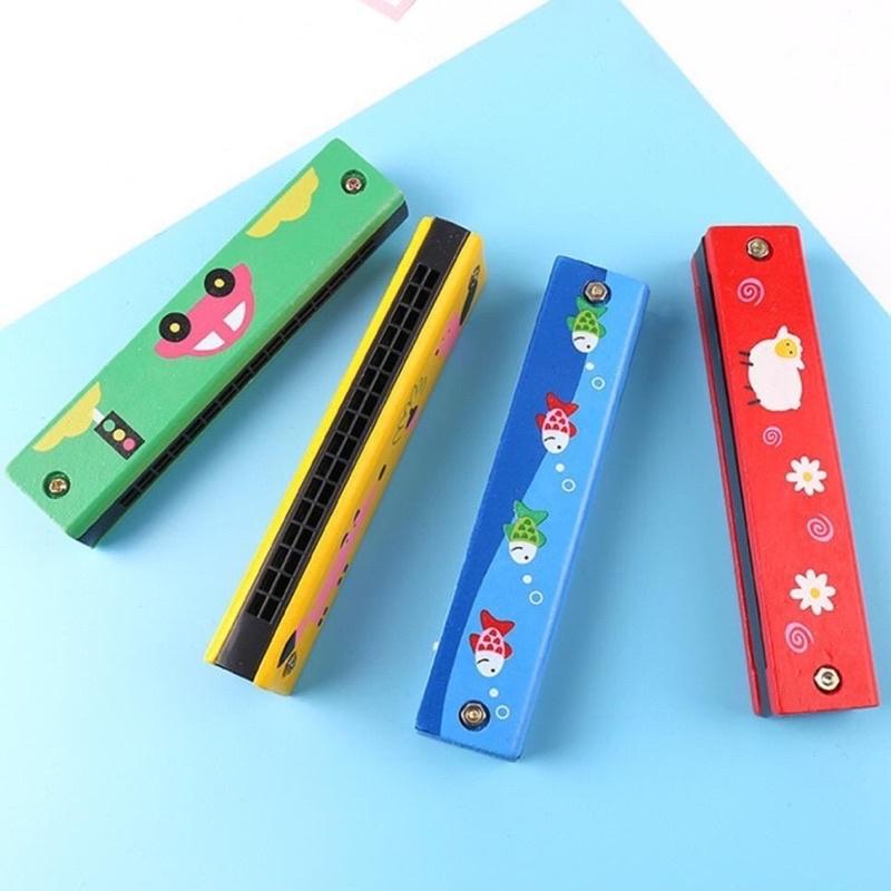 Kèn Acmonica hoạ tiết vui nhộn giúp bé làm quen với âm nhạc