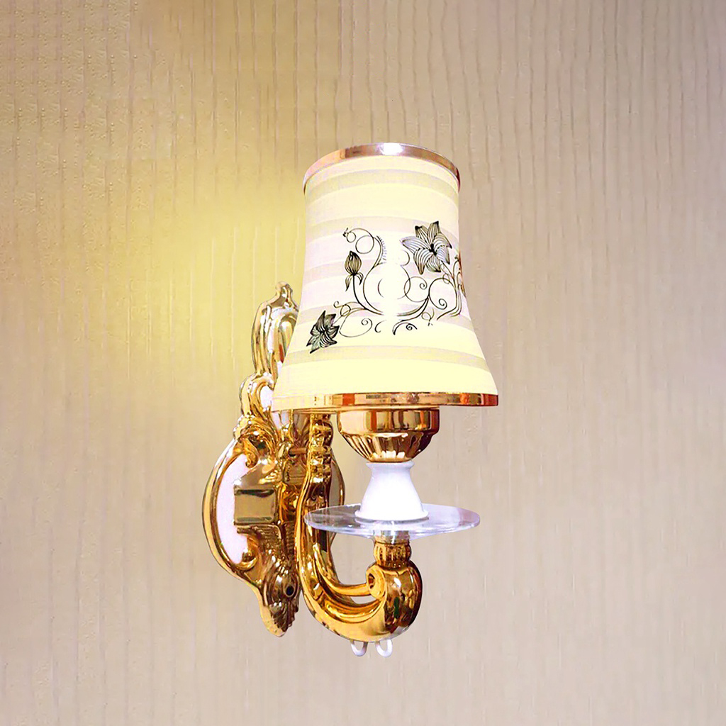 Đèn ngủ Treo Tường phong cách cổ điển chao thủy tinh trang trí phòng khách