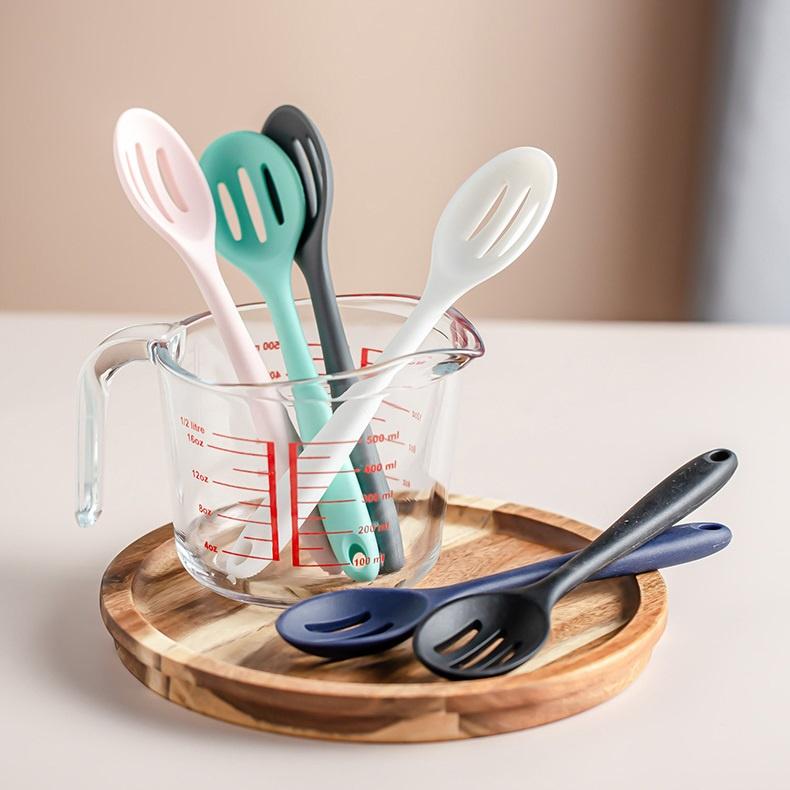Silicone Small Colander Special Heat-resistant Cooking Spoon for Non-stick Pan Colander