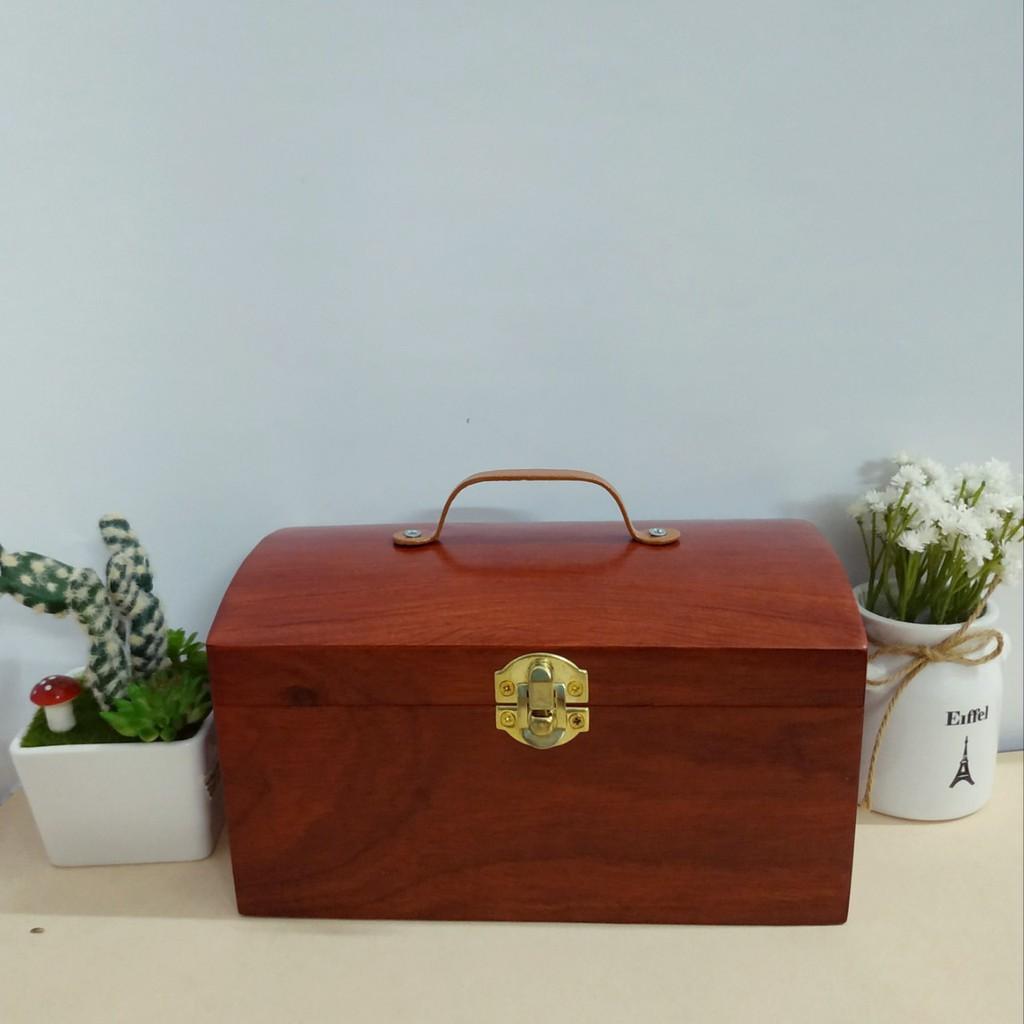 HỘP ĐỰNG CON DẤU, ĐỰNG TRANG SỨC GỖ HƯƠNG NẮP VÒM KHÓA CHỐT VÀNG CÓ QUAI XÁCH