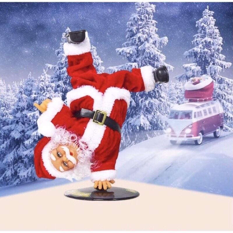 Ông già noen nhào lộn hip hop