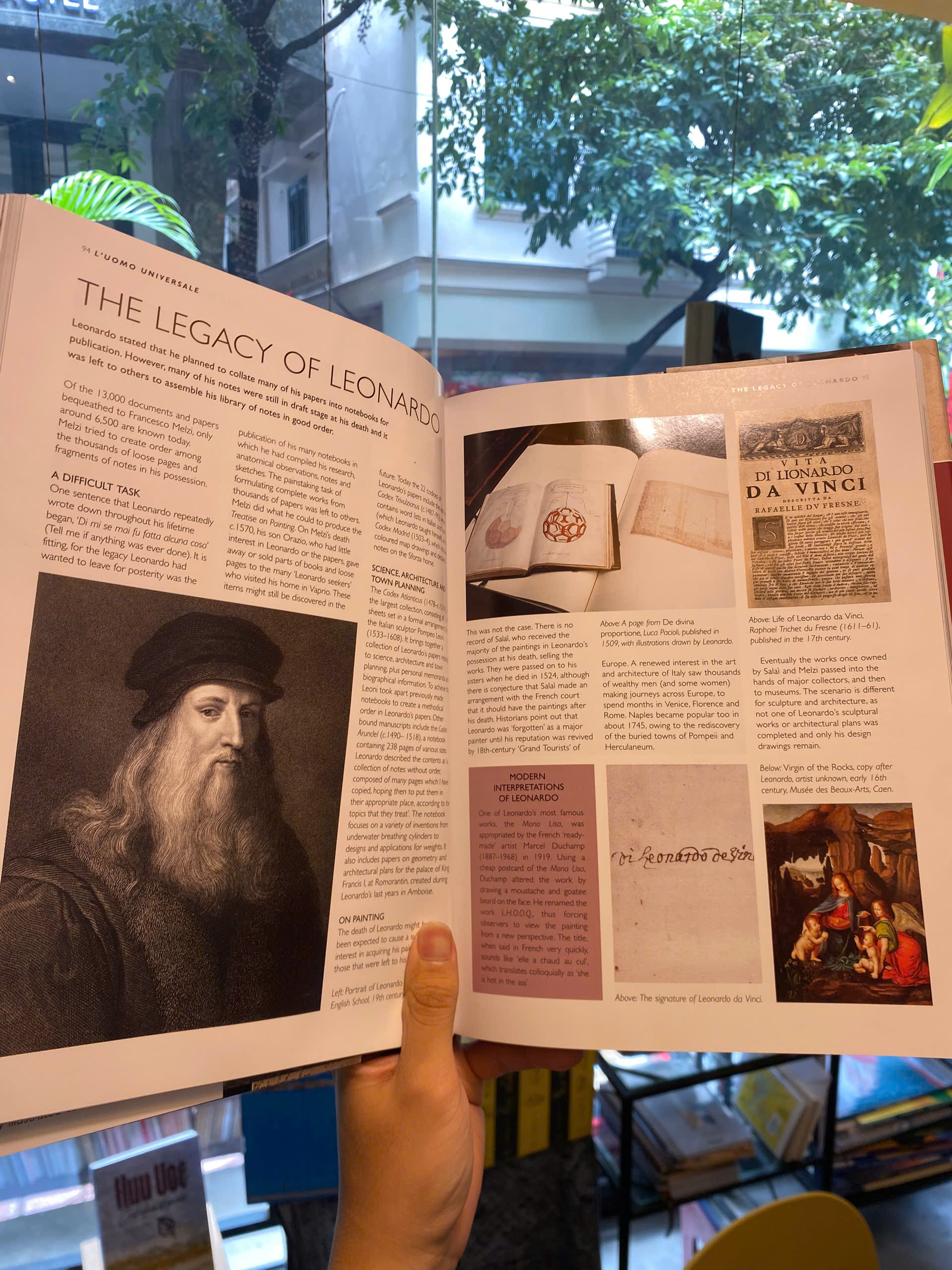 Sách - Leonardo Da Vinci His Life And Works In 500 Images by Rosalind Ormiston - Sách nghệ thuật bằng tiếng anh