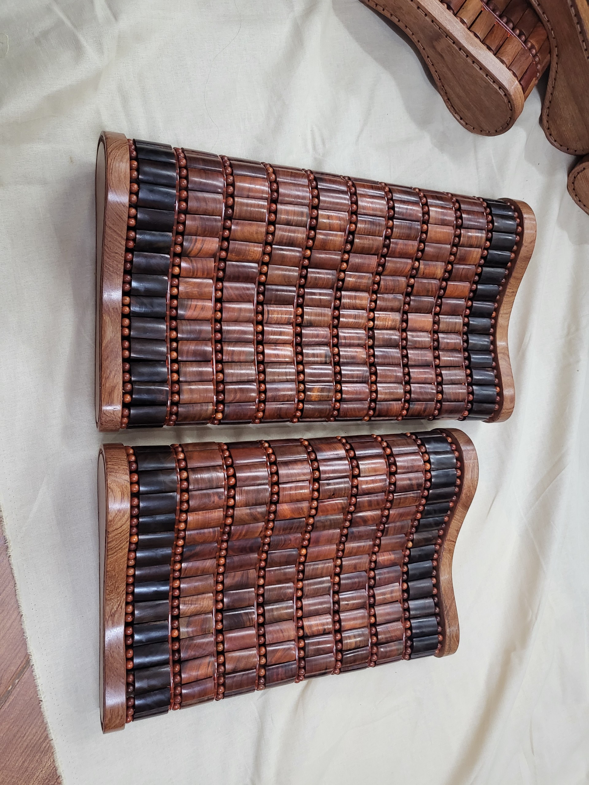 Gối Hạt Gỗ Trắc Cao Cấp - Gối Công Thái Học