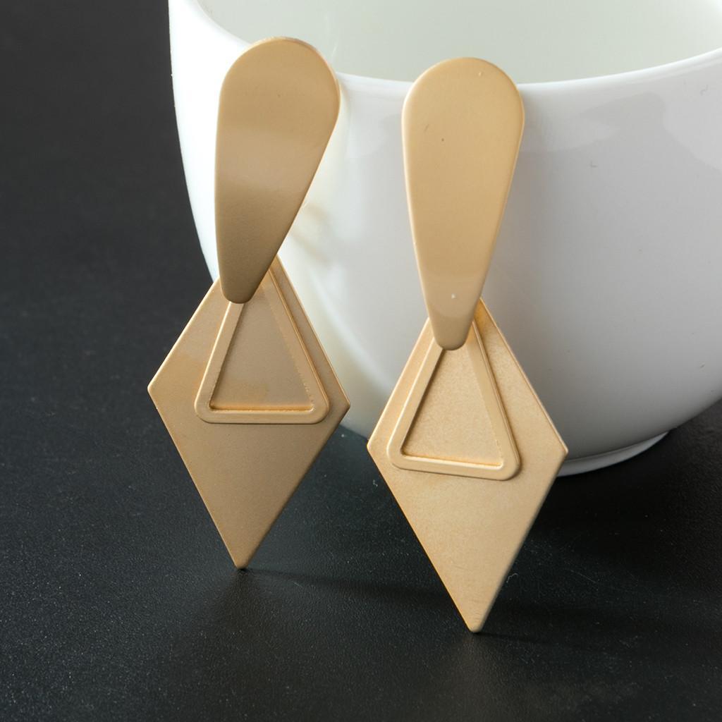 Women Metal Earrings Dangle Ear Stud Fashionable Earrings Gift Golden
