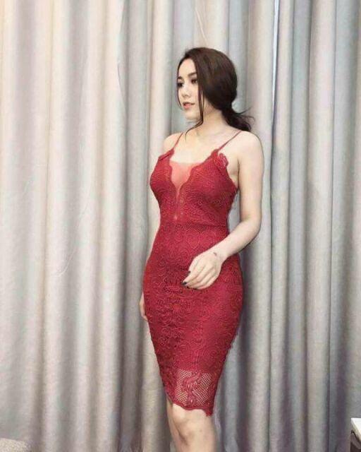 Đầm body 2 dây xẻ ngực phối lưới