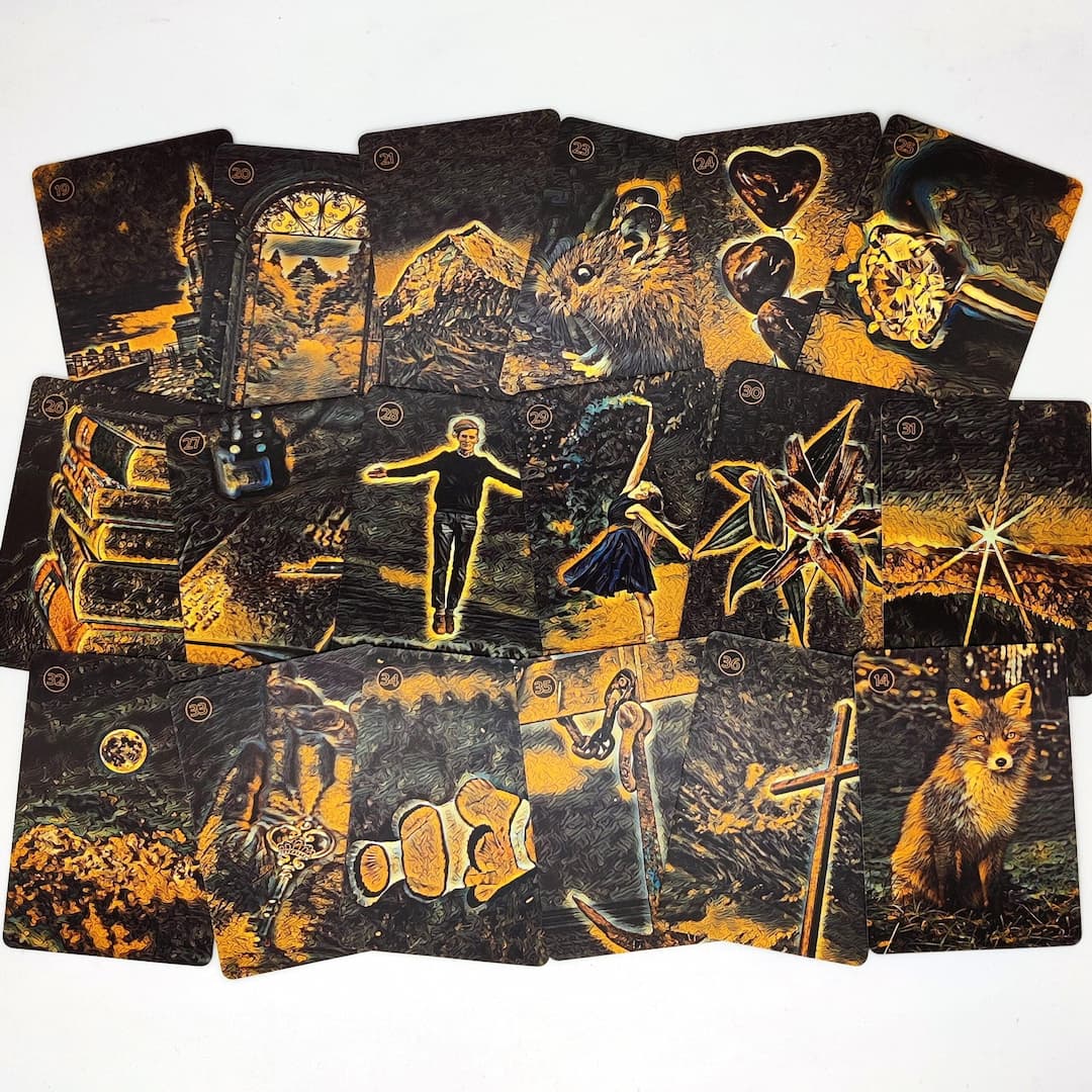 Bộ bài Dreaming Lenormand tặng đá thanh tẩy