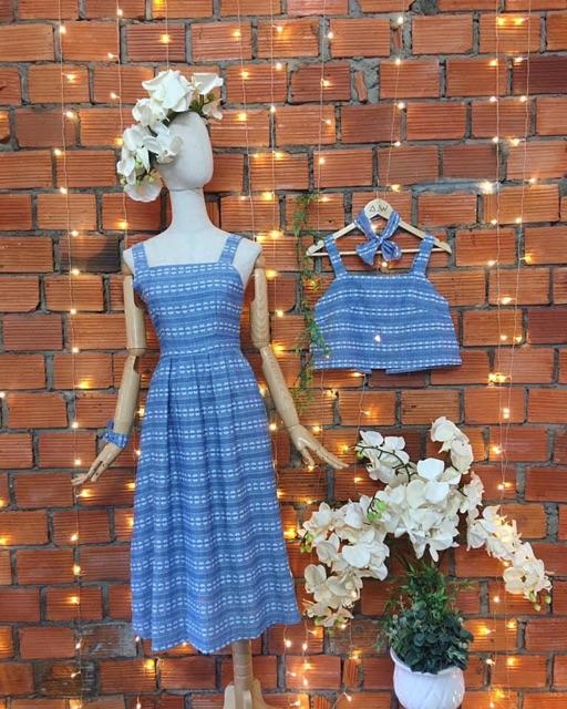 Đầm xanh dệt thêu/ Linen