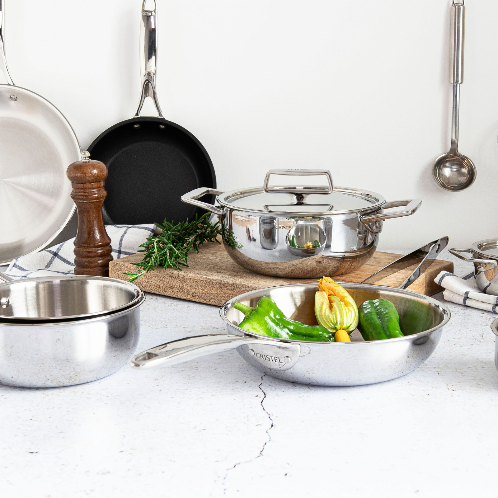 Cristel Castel Pro Stainless Steel Stewpot Nồi Hầm Inox Đáy Bầu 5 Lớp Tản Nhiệt Đều Dễ Vệ Sinh