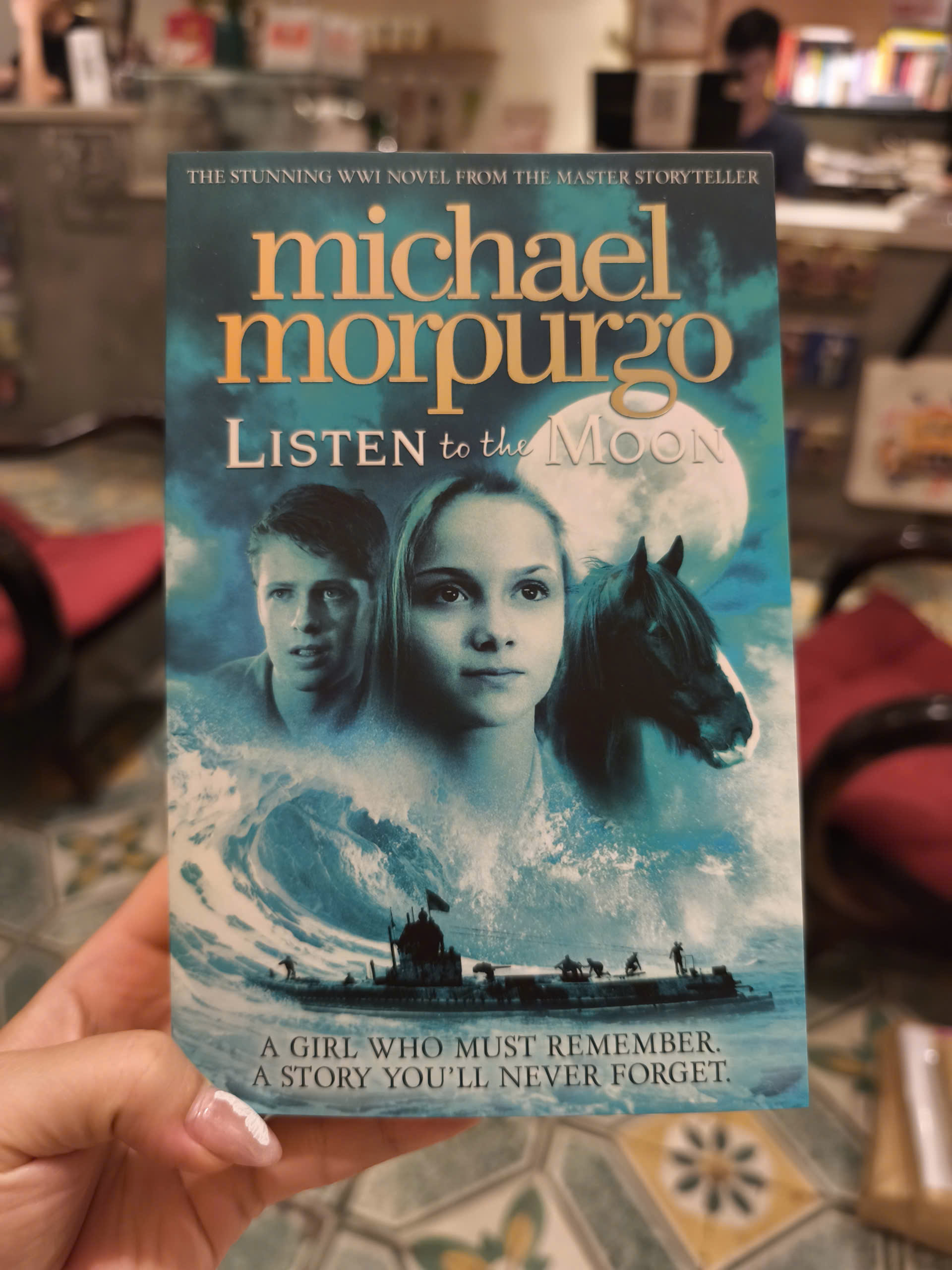 Listen to the Moon by Michael Morpurgo - Chlildren Story book in English - Sách Ngoại Văn Nhập Khẩu