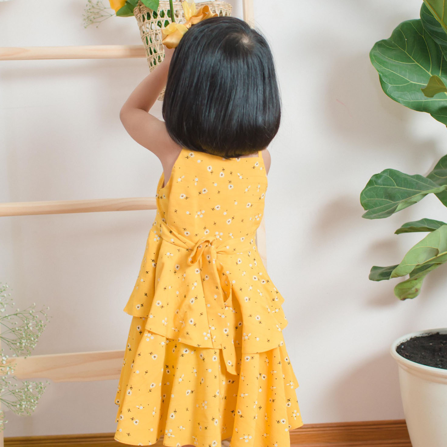 Đầm Lụa Hoa 2 Dây Thoáng Mát Dành Cho Bé Từ 1 Đến 6 Tuổi