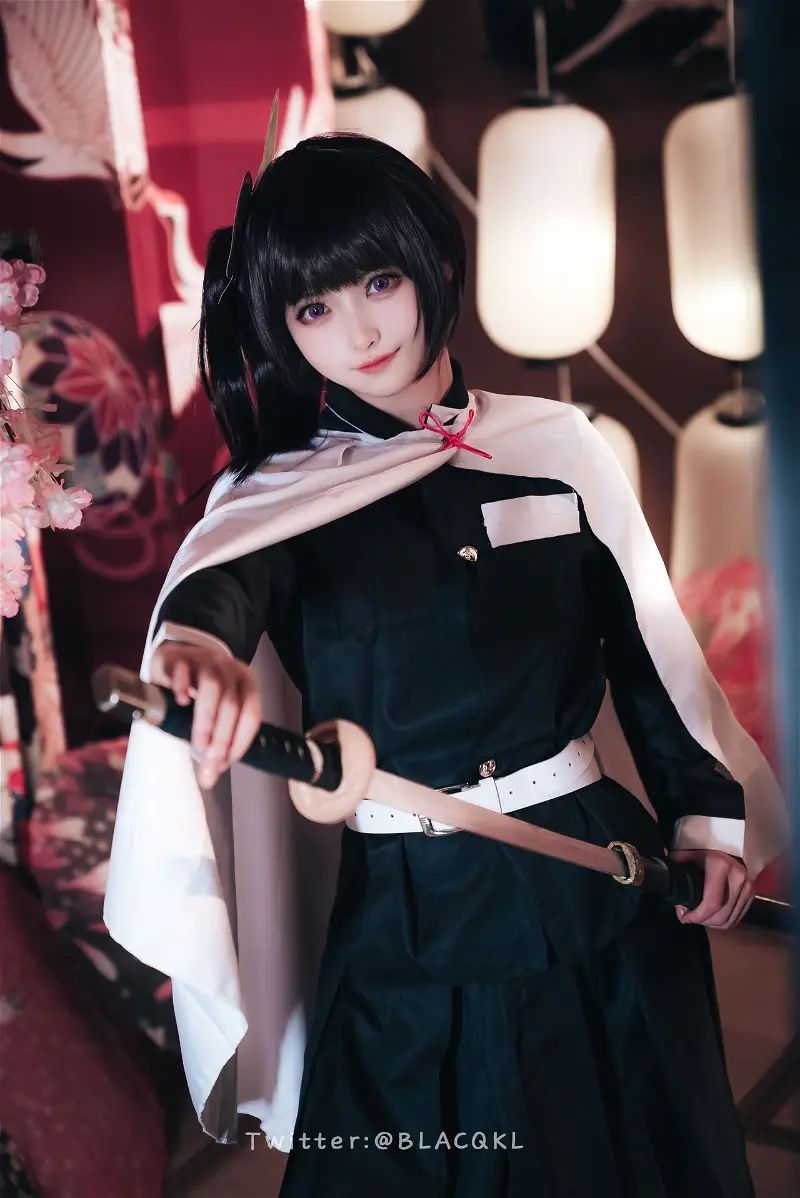 hình cosplay chapter 180 40