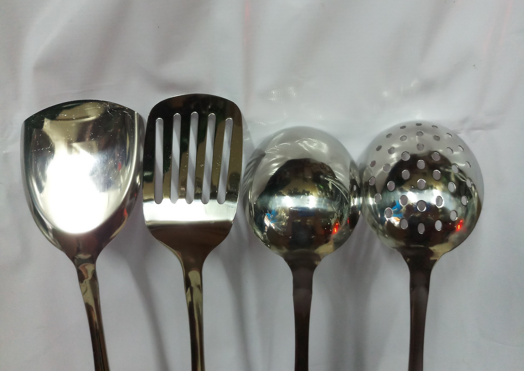 COMBO 1 VÁ MÚC CANH+1 VÁ LỔ VỚT TRỨNG+1 SẠN LẬT+1 SẠN LẬT RÃNH. INOX CAO CẤP.