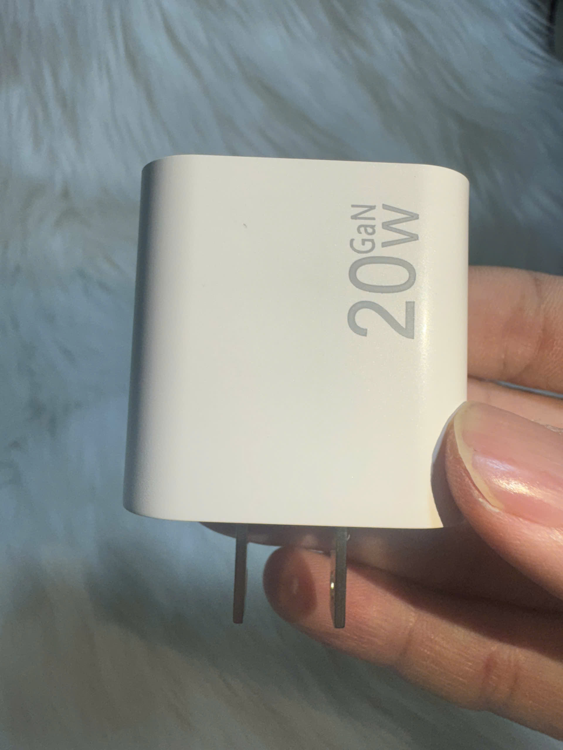 Củ Sạc Nhanh 20W GaN gồm cổng Type-C và USB, Hỗ Trợ QC3.0, Sạc Nhanh, nhỏ gọn, tiện mang theo - Hàng nhập khẩu