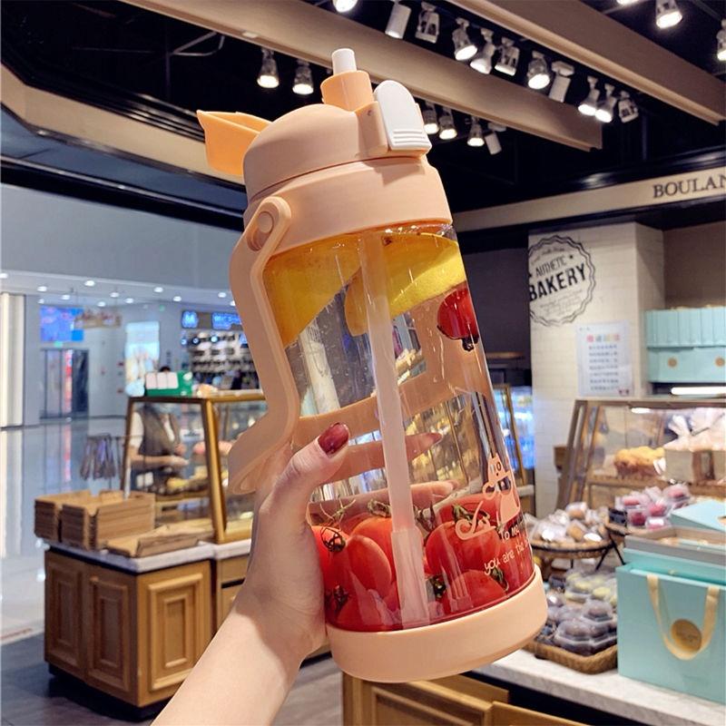 Cốc nước đơn giản Chai nước 2000ML Chai nước rơm Chai nhựa Chai nước Cốc tiện dụng Chai nước thể thao Chai nước thể thao Chai nước dung tích lớn Chai nước