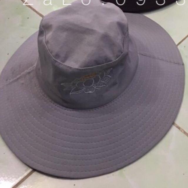 NÓN ĐI CHÙA