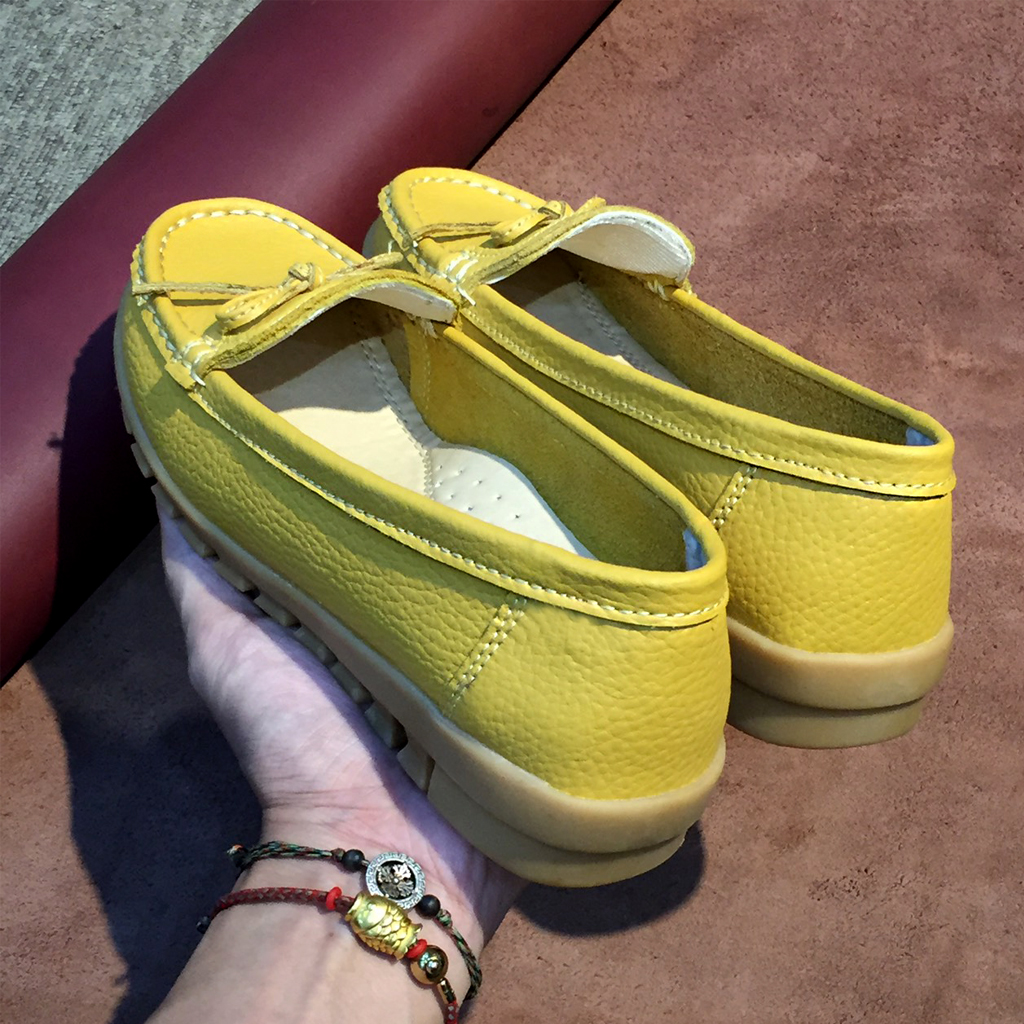 Giày lười moca nữ Thái Lan da bò mềm màu vàng đậm siêu êm chân HH92-643