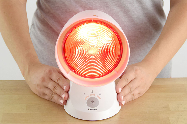 Đèn hồng ngoại trị liệu 150W có hẹn giờ Beurer IL35